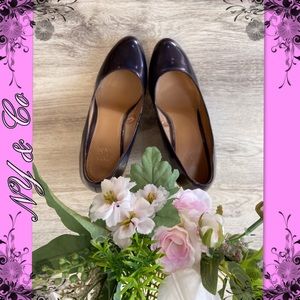 😍 NY&Co Iridescent Patent Leather Wedges